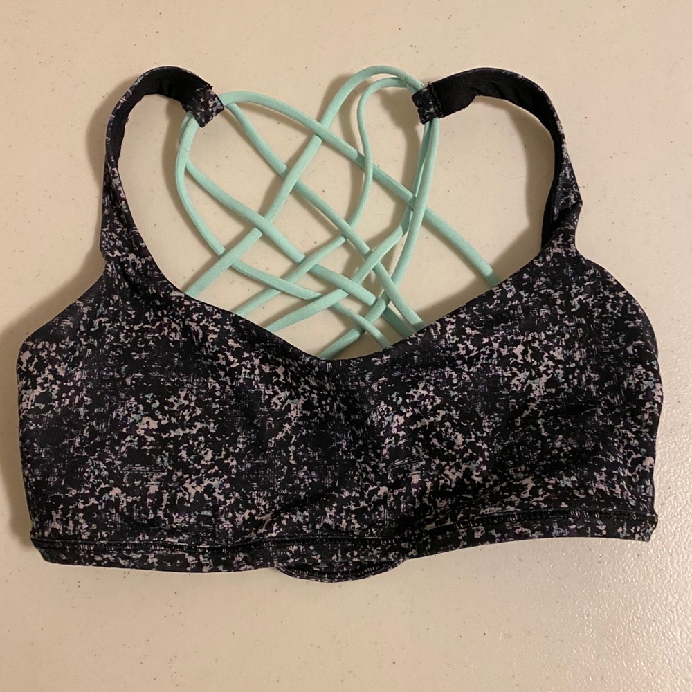 Lululemon Free to be Wild bra